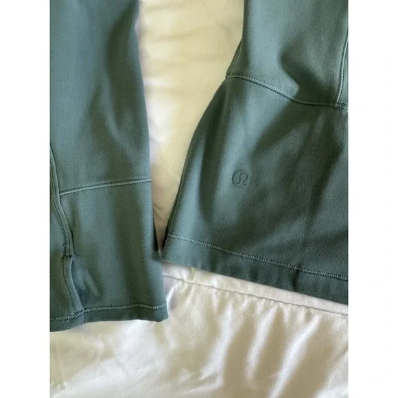 Lululemon Move With Ease Jacket Mystic Green Size 10 Hoodie Thumb Holes EUC - Picture 8 of 11